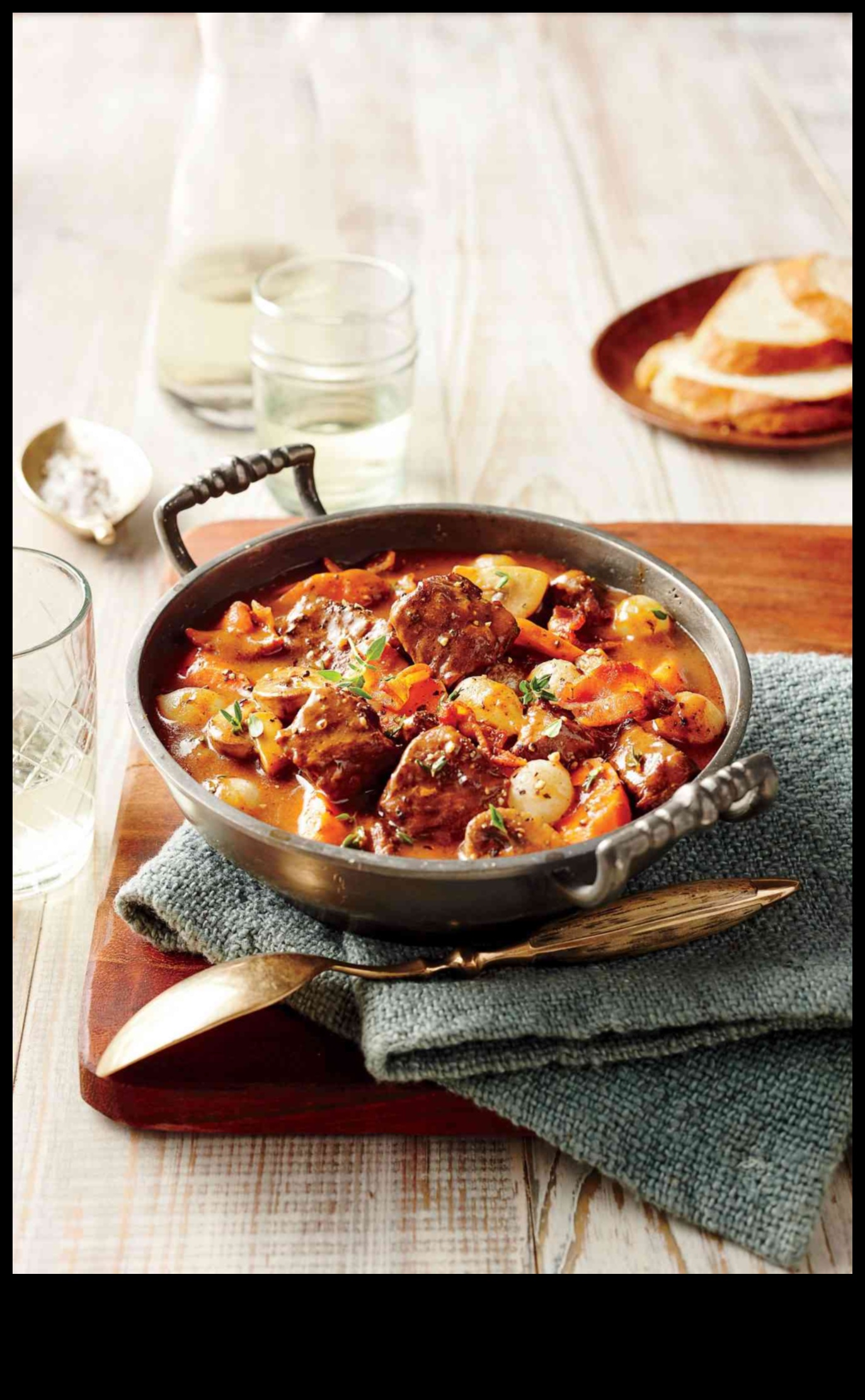 Soulful Stews: Slow Cooker Comfort για κάθε ουρανίσκο