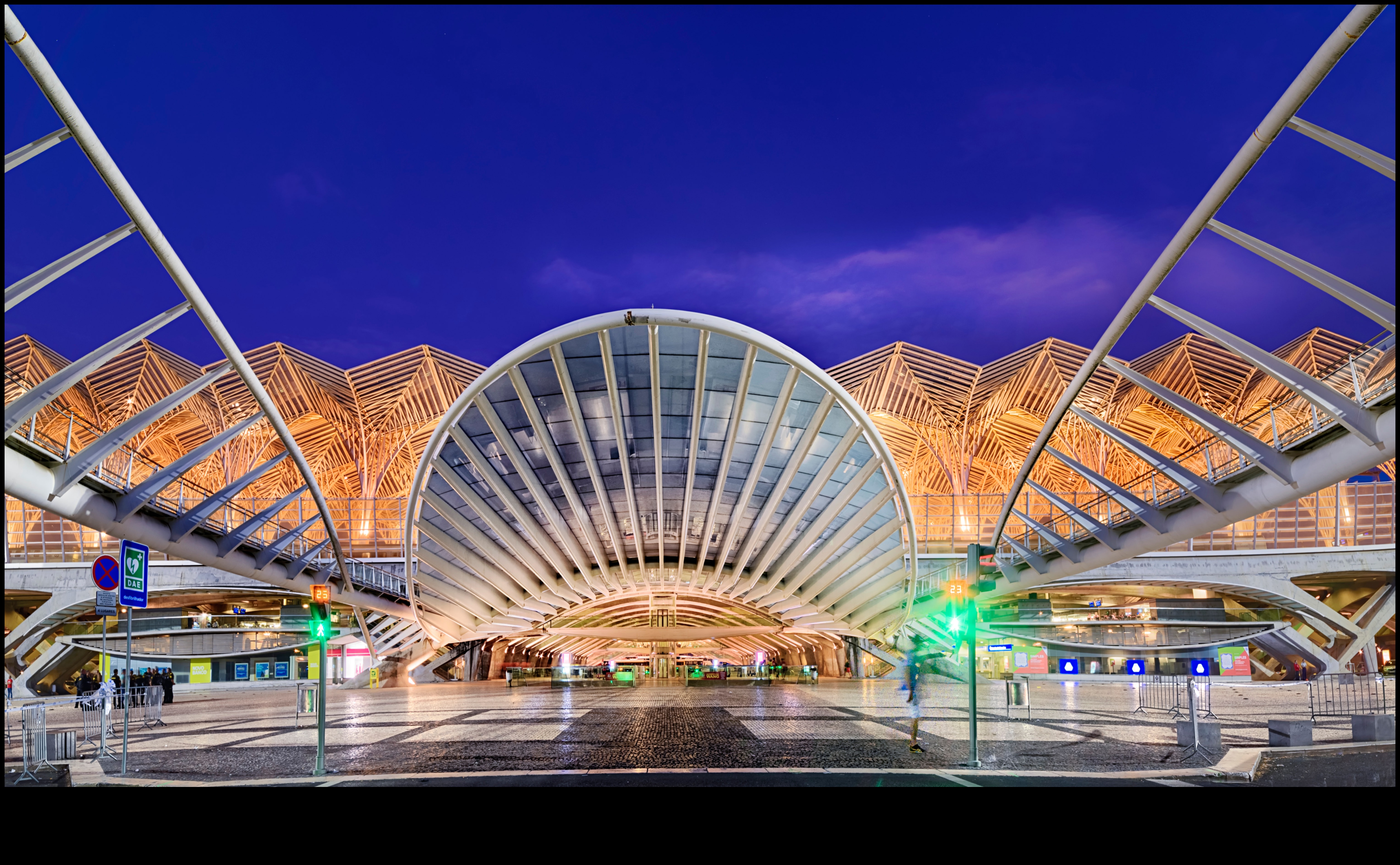 Metro Marvels A Journey Through the Architectural Wonders of Public Transport Hubs 3 Metro Marvels: Αρχιτεκτονικά θαύματα των κόμβων δημόσιων συγκοινωνιών