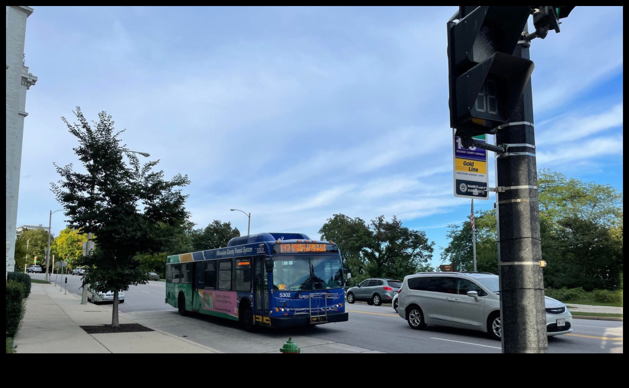 Ιστορίες στάσεων λεωφορείου: Προσωπικές αφηγήσεις από επιβάτες εν κινήσει