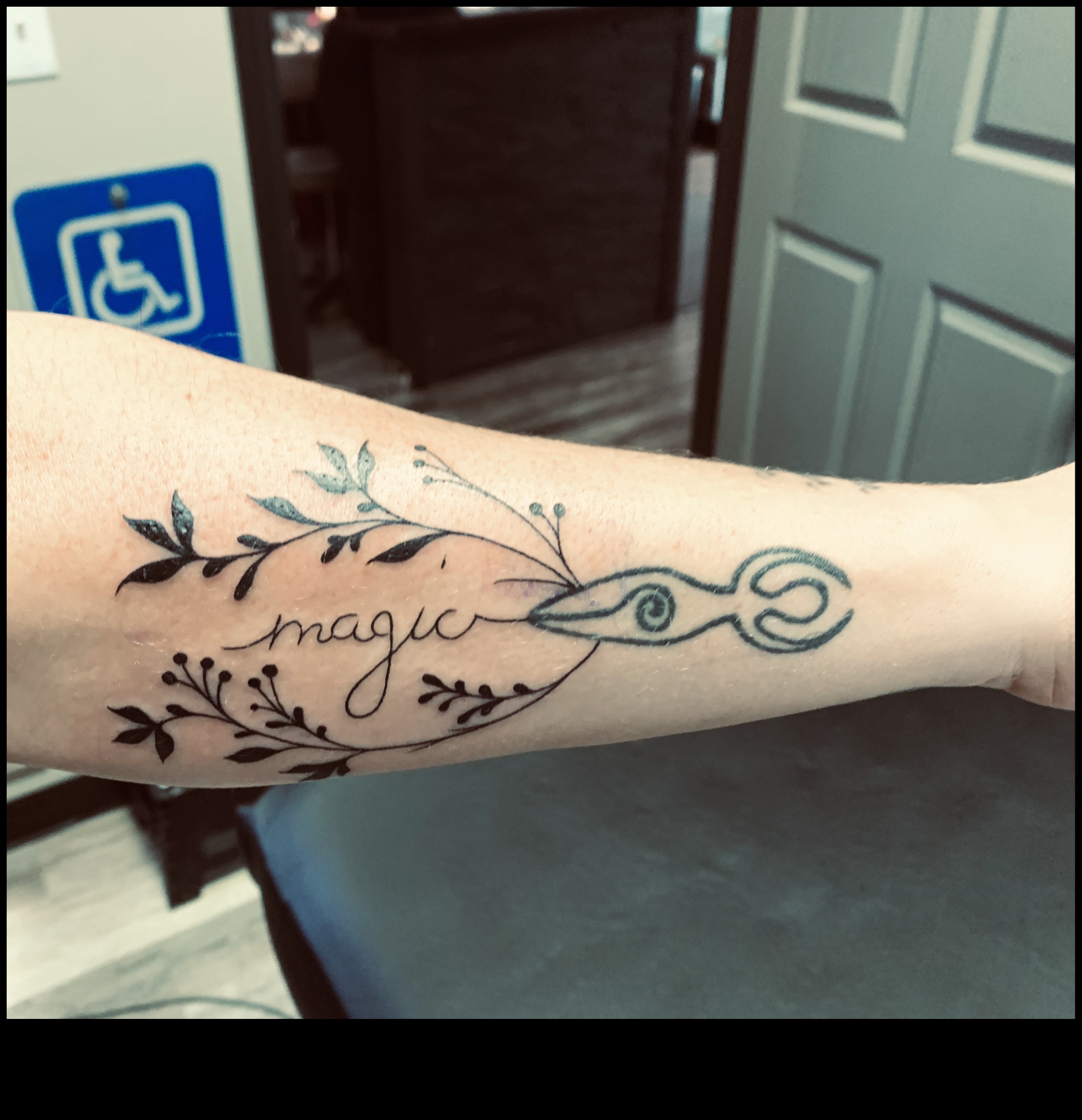 Μελάνι Epiphanies Συμβολικά τατουάζ και οι ιστορίες που λένε 3 Ink Epiphanies: Ανακαλύψτε την ουσία των συμβολικών τατουάζ